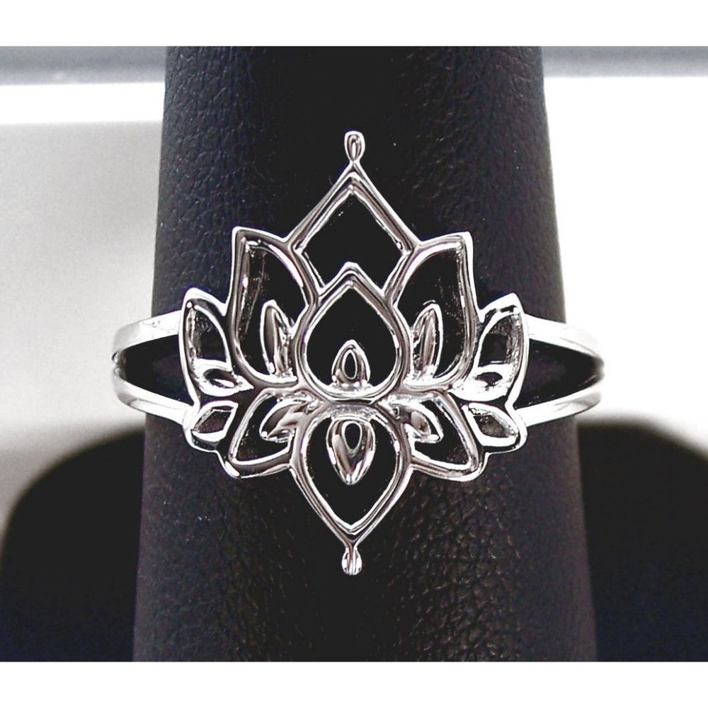 925 STERLING SILVER Lotus Flower Fashion Ring